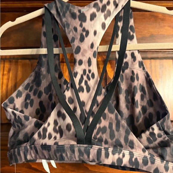 Fabletics Leopard Print Sports Bra - Picture 2 of 3